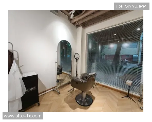 专属发型师分享为费尔明加维巴德吉亚马尔理发的独特体验与感受